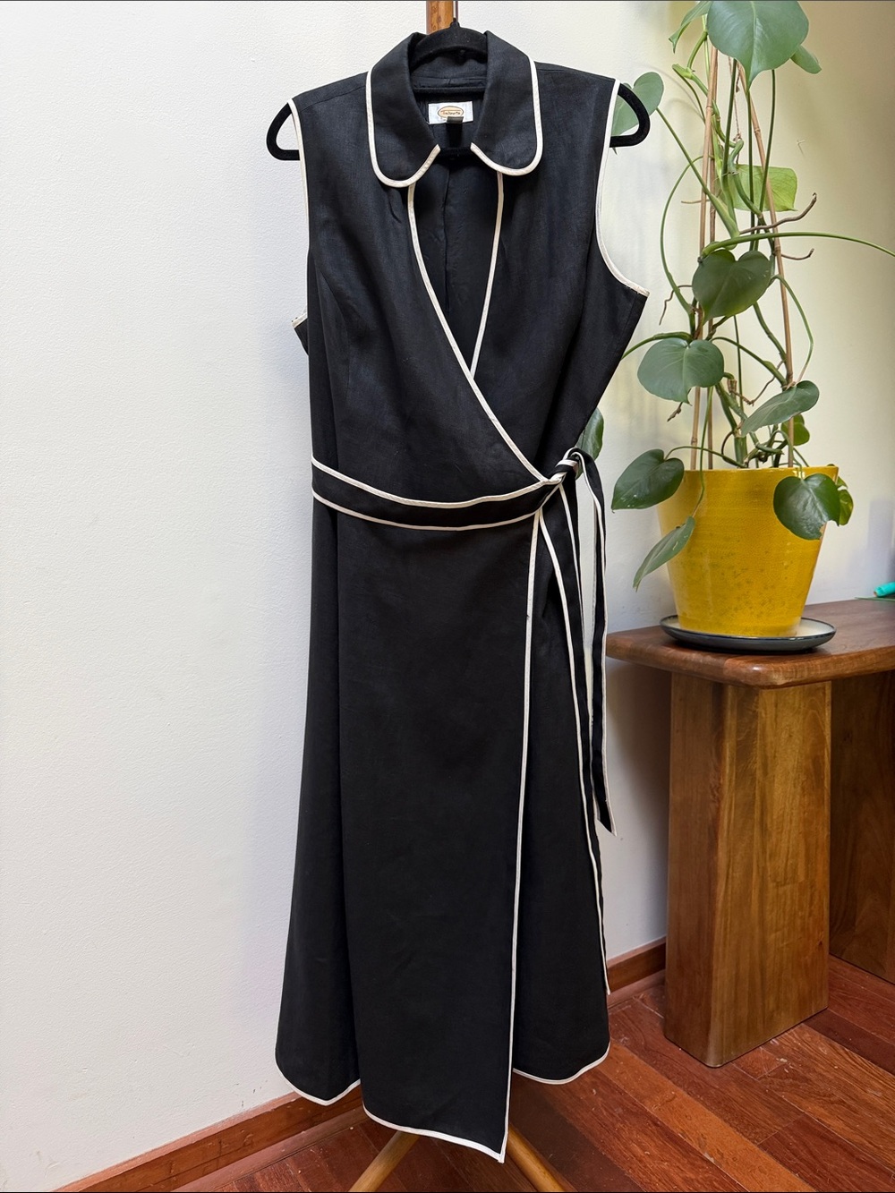 Talbots Black Linen Sleeveless Wrap Dress with White Piping Black White Size 18